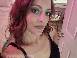 aubrie-female-escorts-in-kitchener-canada