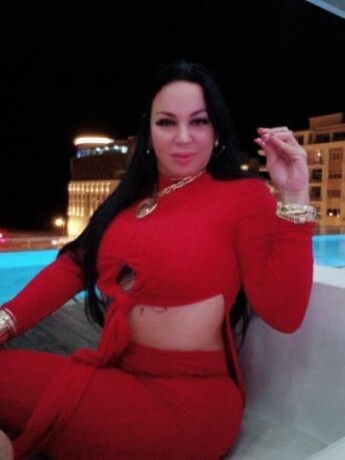female-escorts-in-london-canada-1-437-800-8586-big-2