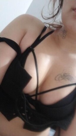 jess-female-escorts-in-winnipeg-canada-1-204-807-4382-big-1