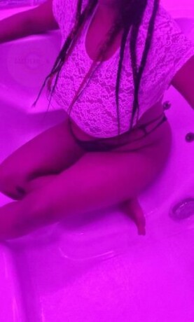 nubia-female-escorts-in-saskatoon-canada-1-587-600-2285-big-2