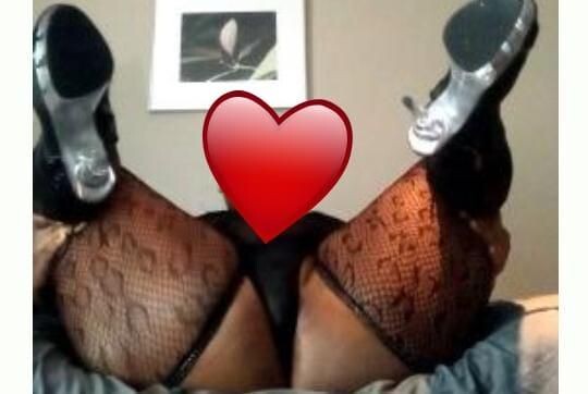 aqua-female-escorts-in-hamilton-canada-1-647-222-1602-big-4