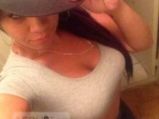 nadia-female-escorts-in-toronto-canada-1-416-985-0524