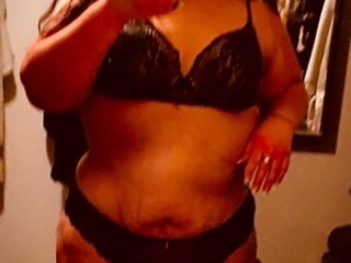 natalie-female-escorts-in-edmonton-canada-1-587-600-8518