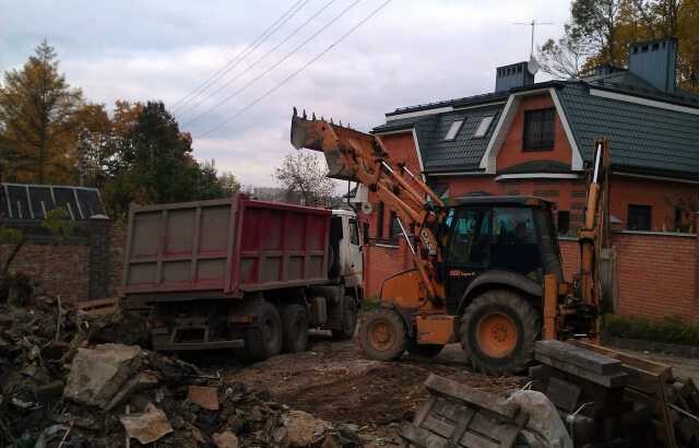 uborka-snega-pogruzkavyvoz-snega-v-ulianovske-predlozenie-uslugi-v-obieiavlenii-u4750096-2216601-na-baraxlanet-big-0