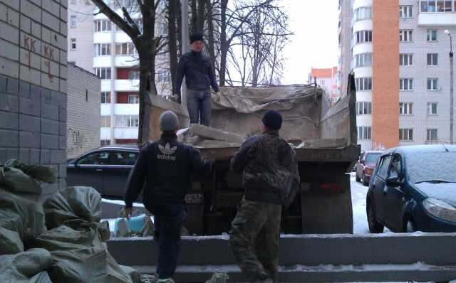 vyvezti-musor-mebel-nedorogo-mozno-v-smolenske-predlozenie-uslugi-v-obieiavlenii-u25480206-na-baraxlanet-big-3