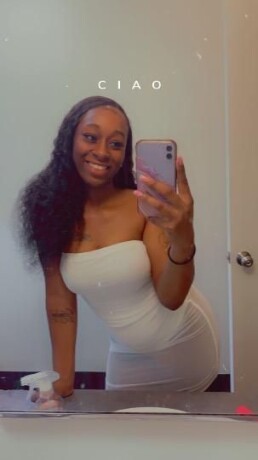 tootsiee-female-escorts-in-seattle-wa-425-758-3604-big-3