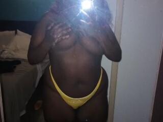 champagne-female-escorts-in-atlanta-ga