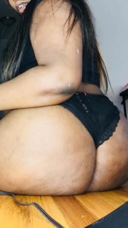 chocolate-female-escorts-in-green-bay-wi-414-812-0264-big-0