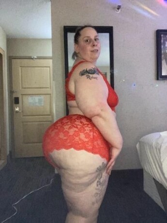 female-escorts-in-terre-haute-in-219-209-4084-big-2