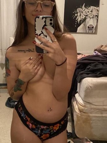 elina-lauren-female-escorts-in-charlotte-nc-919-551-6741-big-1