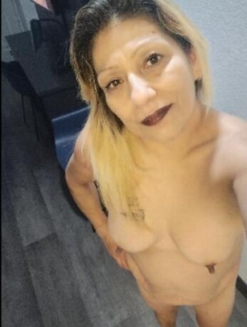 female-escorts-in-saginaw-mi-254-233-8876-big-4