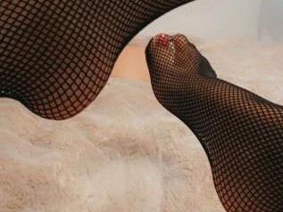 female-escorts-in-el-paso-tx-713-322-4761