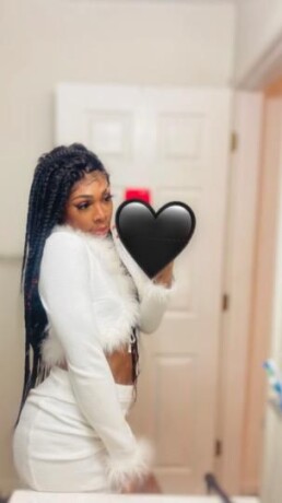 kyliee-shemale-escort-in-hampton-va-757-202-9811-big-3