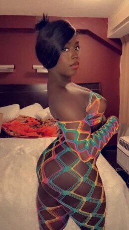 shemale-escort-in-el-paso-tx-214-400-6290-big-2
