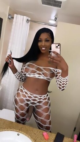 brandybugotti-shemale-escort-in-oklahoma-city-ok-770-666-4112-big-1