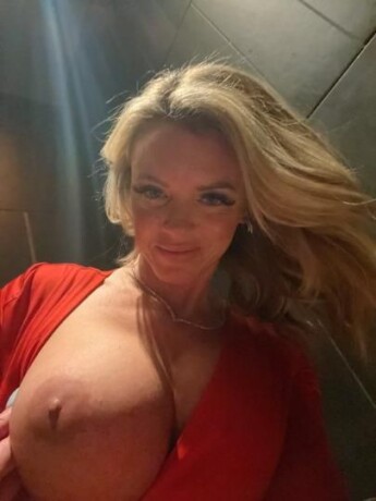 female-escorts-in-cleveland-oh-614-896-5839-big-1