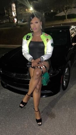 sashak-shemale-escort-in-fayetteville-nc-470-445-8748-big-0