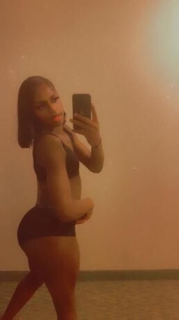 shemale-escort-in-hampton-va-804-571-4578-big-4