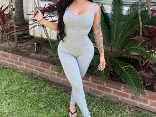 van-female-escorts-in-durban-south-africa-27-81-045-9496