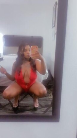 female-escorts-in-grand-forks-nd-701-765-7481-big-2