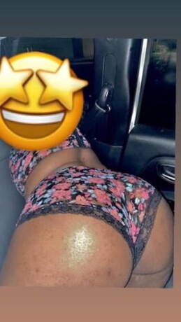 bubbles-female-escorts-in-washington-dc-202-471-9977-big-1