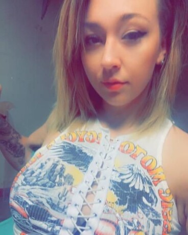 female-escorts-in-long-island-city-ny-518-306-1154-big-3