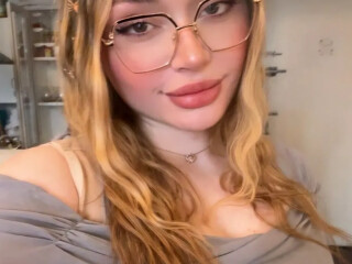 text-me-to-help-you-destress-erotically-female-escorts-in-rochester-ny-708-737-0288
