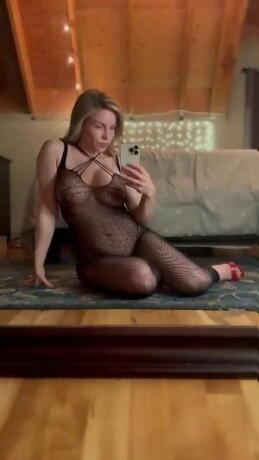 female-escorts-in-elmira-ny-917-437-5510-big-2