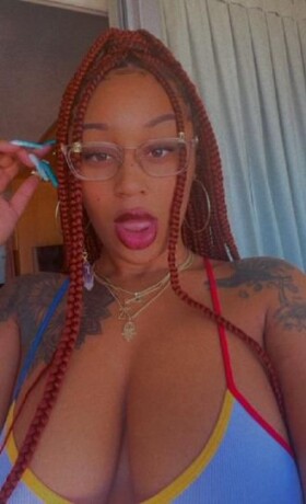female-escorts-in-atlanta-ga-470-266-4527-big-1