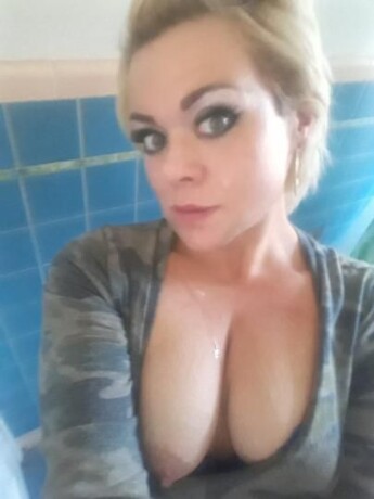 candie-carrie-female-escorts-in-cincinnati-oh-513-750-4673-big-2