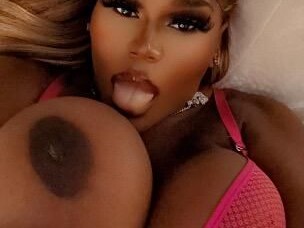cece-shemale-escort-in-los-angeles-ca