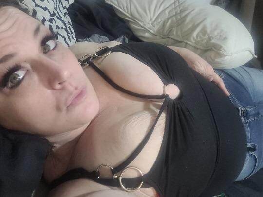 female-escorts-in-albany-ny-332-333-4922-big-4