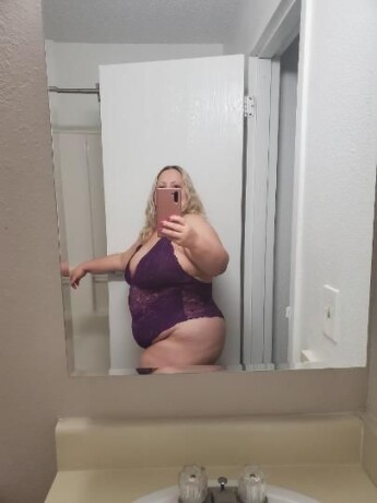 female-escorts-in-lansing-mi-313-437-8976-big-4