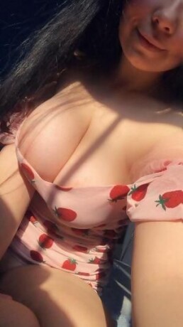female-escorts-in-manhattan-ny-305-517-4099-big-0
