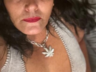 female-escorts-in-fort-worth-tx-956-897-0978
