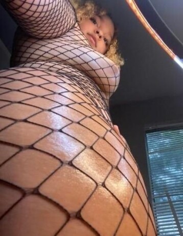 female-escorts-in-omaha-ne-402-765-8734-big-2