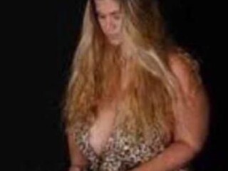 hayley-female-escorts-in-rockford-il