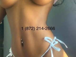 aiyuanna-female-escorts-in-chicago-il