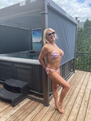 female-escorts-in-mobile-al-251-234-3543-big-0