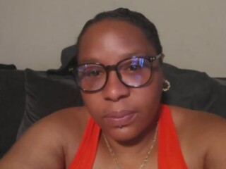 smada-female-escorts-in-los-angeles-ca