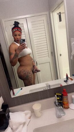 shemale-escort-in-washington-dc-850-791-8666-big-1