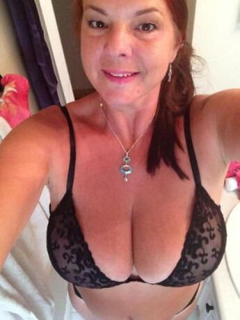 female-escorts-in-madison-wi-1-414-000-0035-big-4