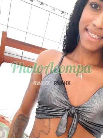 vanessa-araaojo-transex-de-18-anos-cheirando-a-leitinho-photoacompanhantes-big-3