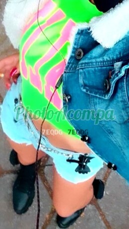 julinha-boquinha-de-veludo-e-bem-safadinha-me-chamem-photoacompanhantes-big-1