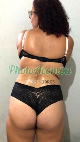 kamilla-morena-cacheada-dos-seios-bastante-grandes-photoacompanhantes-big-1