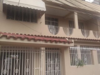 casa-triplex-varandas-salao-3-quartos-1-suite-sao-goncalo-rj-compra-e-venda-de-casa-apartamento-sao-goncalo-rj