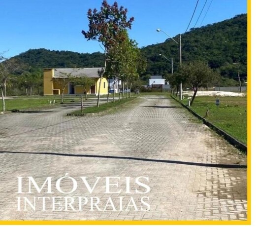 terreno-em-condominio-fechado-na-divisa-de-jurere-canasvieiras-encontre-terrenos-a-venda-canasvieiras-big-1